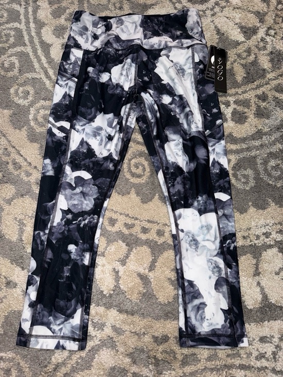 VOGO Athletica Pants - VOGO Athletica Black and White Floral Performance Leggings